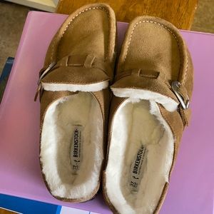 Size 37 ugg shoes. Worn once because they don’t give the support I need.